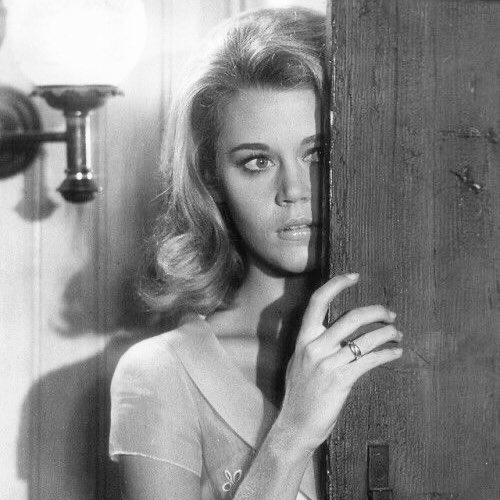 taissme's tweet image. A Jane Fonda e o Alain Delon em “Les félins” &amp;lt;3333