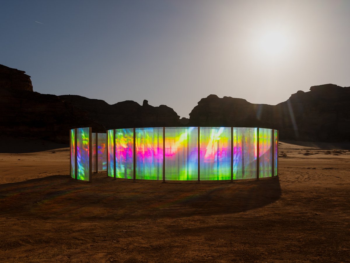 #InsightOfTheDay | Kimsooja 

"I saw art in life and life as art. I couldn’t separate one from another."