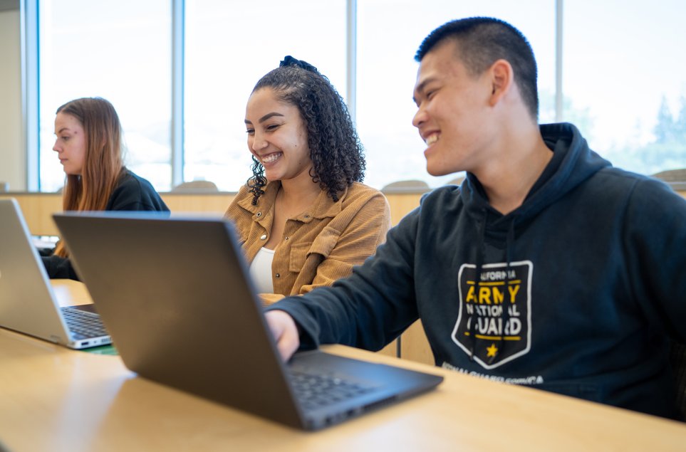 Happy #SocialMediaDay! Today we celebrate the power of connection! Did you know that enrolling in a #CaliforniaCommunityCollege can open doors to countless career &amp; education pathways?

Visit ICanGoToCollege.com to explore the opportunities waiting for you. @icangotocollege