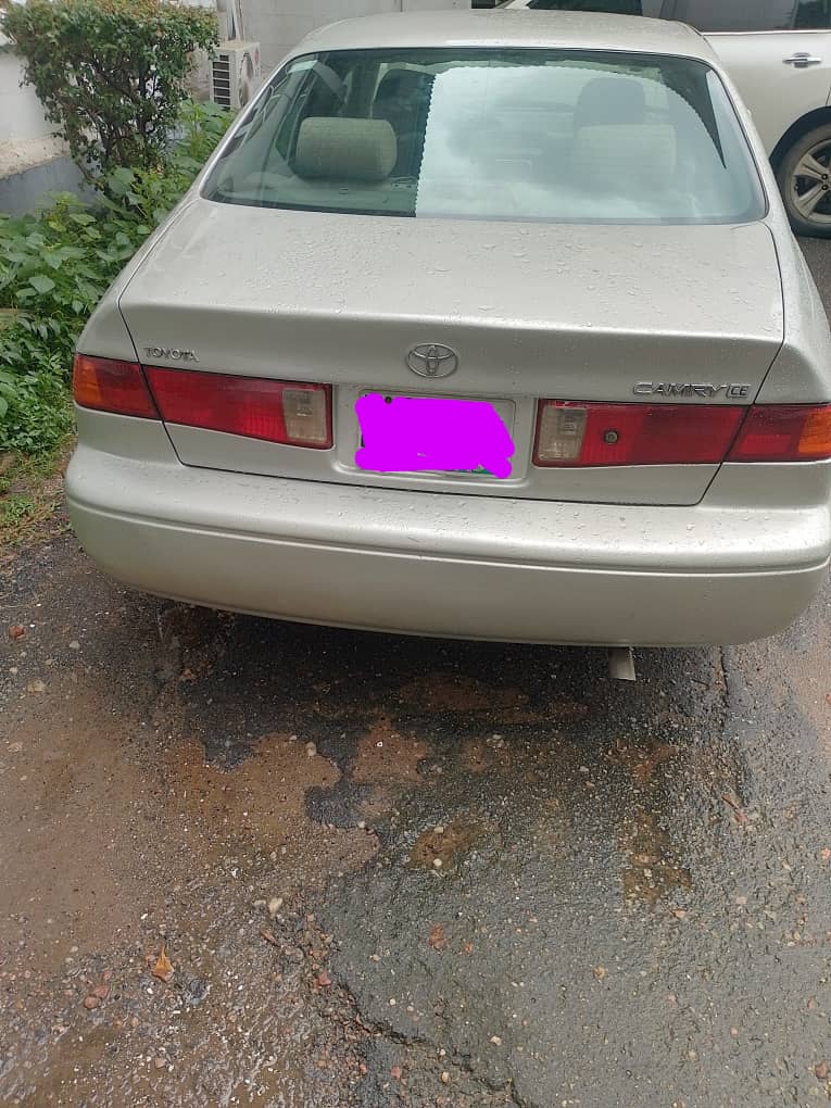 smithnelson19's tweet image. Relocation sales. Neatly used 2001 Camry, AC is working, car is in good condition, papers are complete and genuine. Location is surulere Lagos. Price is 2.5m buts slightly negotiableable