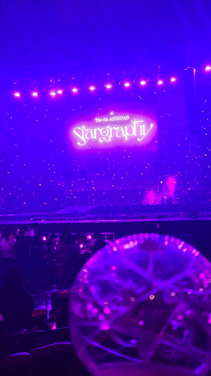 woocong_2's tweet photo. 나 여기있었는데 ...
좋았다 행복했다
#아스트로 https://t.co/QOqlPmpqAp