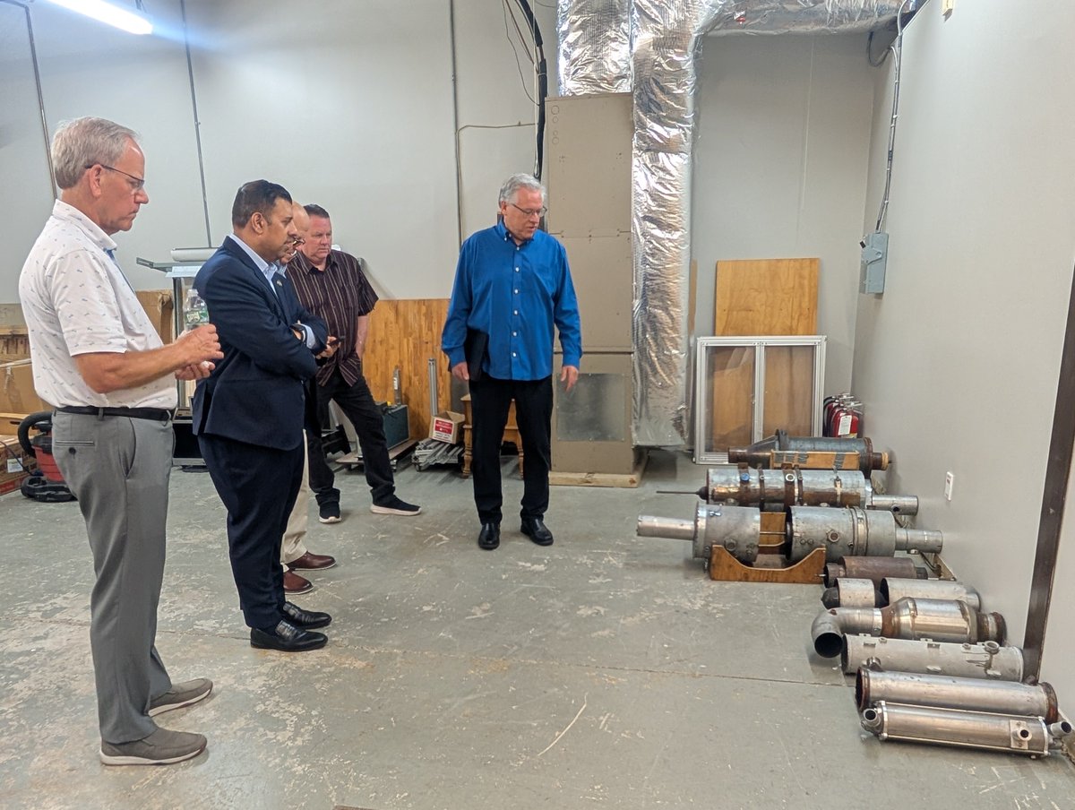 Grateful to have Paradigm Emissions Technologies right here in Brighton—leading the way in pollution solutions and creating quality jobs for our community. Thanks for the tour!
