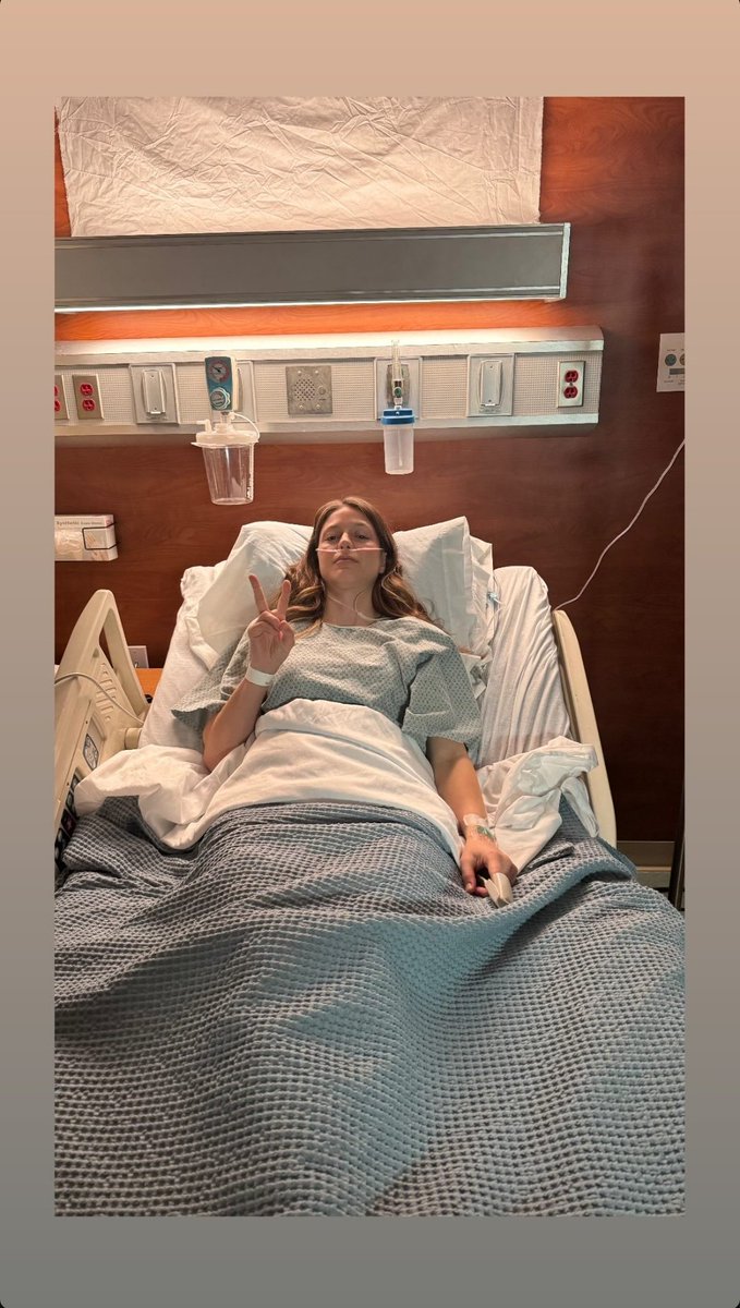 badpostsbenoist's tweet image. doing good and stuff ✌️