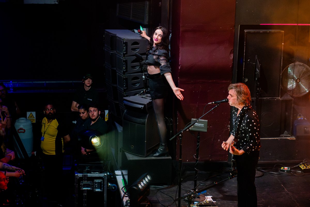 Warming up for her stunning Glastonbury Festival performance, we were lucky enough to watch <a href="/st_vincent/">St. Vincent</a> own the #O2InstituteBirmingham stage!  

📸 Watto

O2 Institute Birmingham - 28.06.25