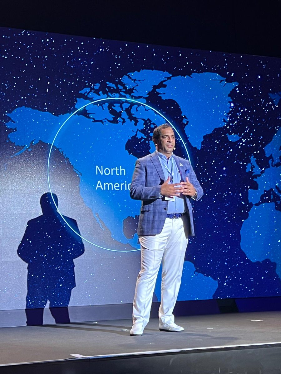 InterGlobix's tweet image. A Glimpse into the Future of Global Connectivity.
At the DE-CIX 30th Anniversary Summit, thought leaders from across the world converged in Frankfurt to explore the evolving fabric of interconnection.
From lightning talks spotlighting regional breakthroughs to strategic…