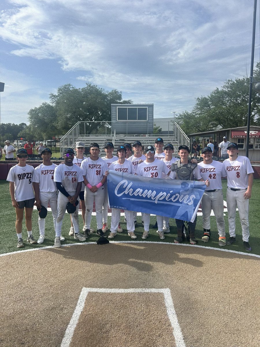🏆Deep South Classic🏆

🥇Upperclass Pool A: Co-Champs:
LAK Bears- Billings S25
Dairy Daddies
🥇Upperclass Pool B: Ripzz Baseball Academy
🥇Upperclass Pool C: Co-Champs:
NOCA 17u American 
PC Tigers 16u
🥇Underclass Pool A: RBI Academy
🥇Underclass Pool B: Knights Knation 15u