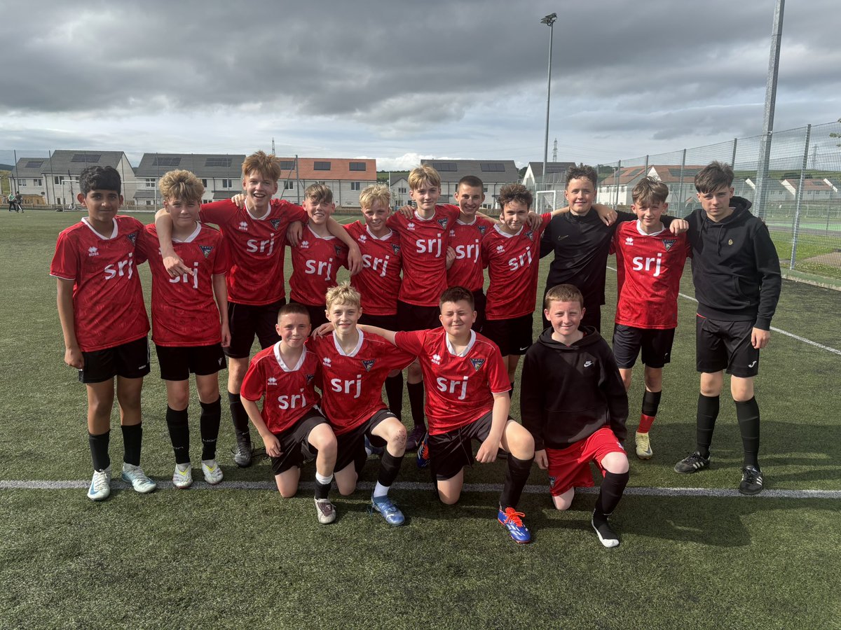 Our <a href="/DunfermlineHS/">Dunfermline High</a> S3 Boys brought 24/25 to an end vs <a href="/QAHS_PE/">#QAPE</a> in a friendly🤝🏻

It was a great game with chances galore and plenty of quality football on show👏🏻

Fantastic attitude and work rate from the DHS boys, goals from Luca C, Jay Q &amp; Alfie M⚽️

🖤💛🖤💛🖤