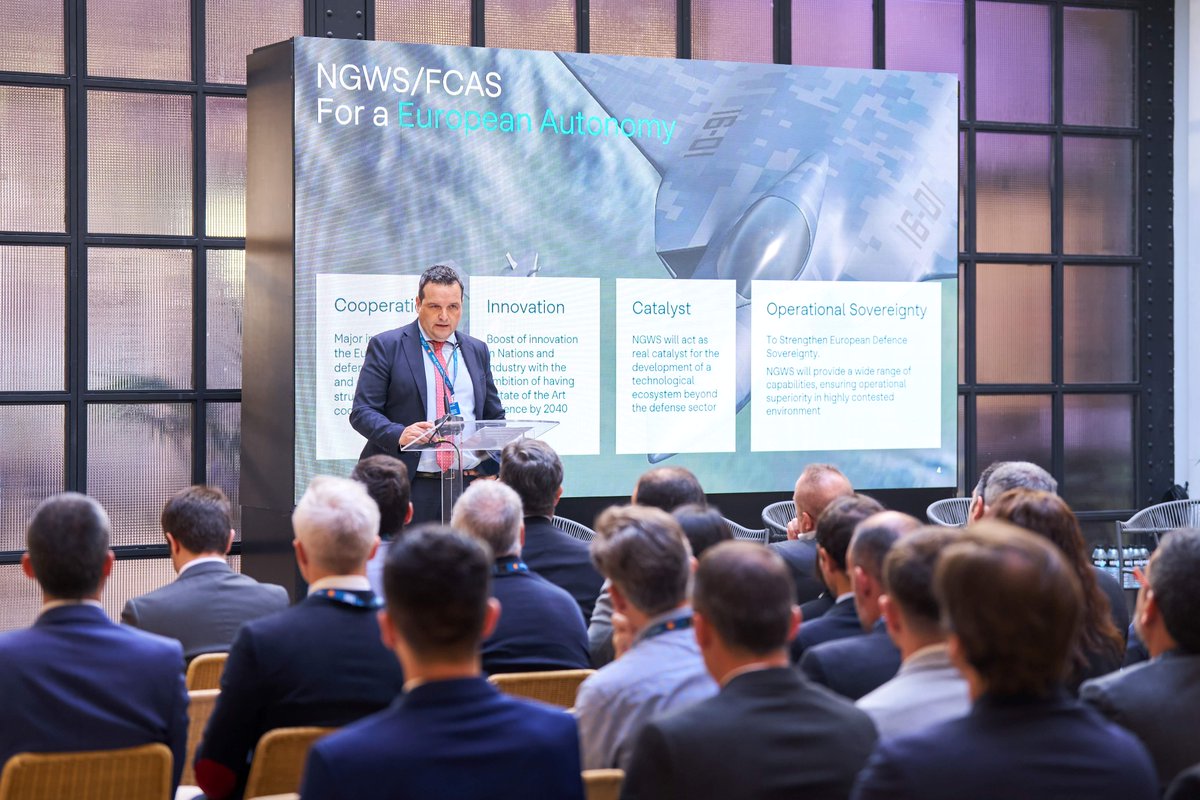 IndraCompany's tweet photo. 💡Celebramos el Indra NGWS Technology Marketplace. 14 empresas, universidades y centros de investigación de toda la geografía española pertenecientes al sector civil han presentado los proyectos innovadores dentro del programa #NGWS/#FCAS.
🔗https://t.co/xiYH3940BG https://t.co/QzfAeTdygd