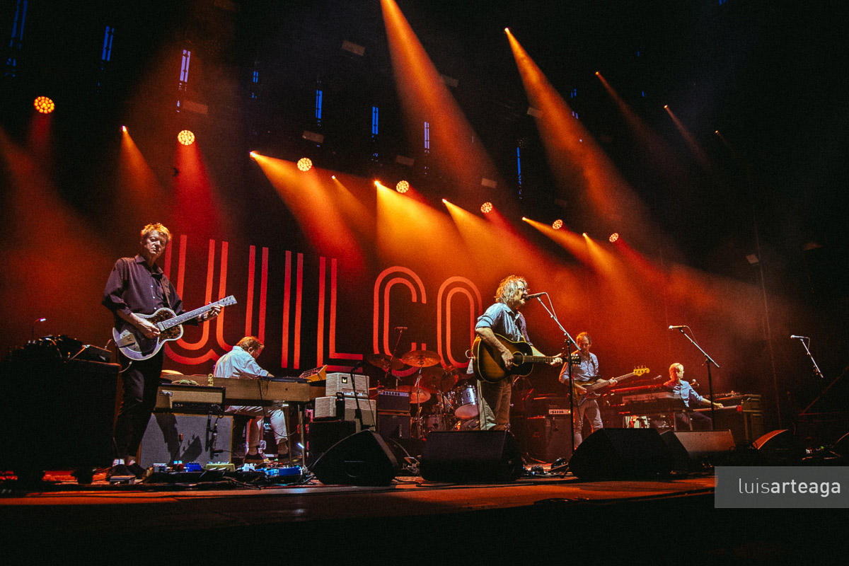 Una vez más disfrutábamos de <a href="/Wilco/">WILCO</a> en directo, esta vez en el idílico parque Tierno Galván de Madrid. Te lo contamos en nuestra crónica 🌳 everlongmagazine.com/wilco-parque-e…
