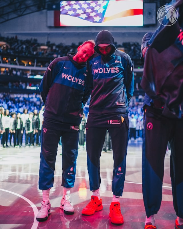 Wolves Lead tweet media