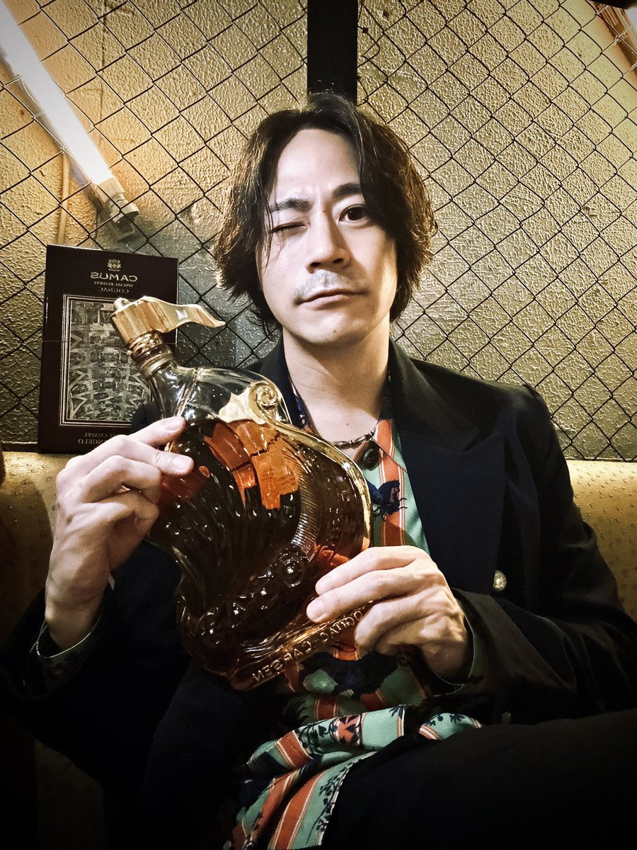 icchostyleblog's tweet photo. 6月は目標とする売上、ナンバー、初指名本数を達成出来ました。

毎度締め日はランキングに入れずに悔しい思いをしてきましたが初めてやり切った気持ちで新しい月を迎えられています。

「努力は裏切らない」

ずっとやってきた事がチリも積もった結果だと思うので今夜は素直に自分を褒めてあげよっ！ https://t.co/eZR2RQadAG