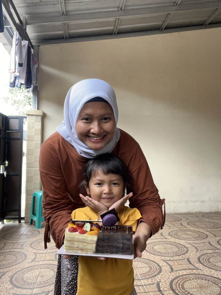 Barakallah fii umrik to me🤗