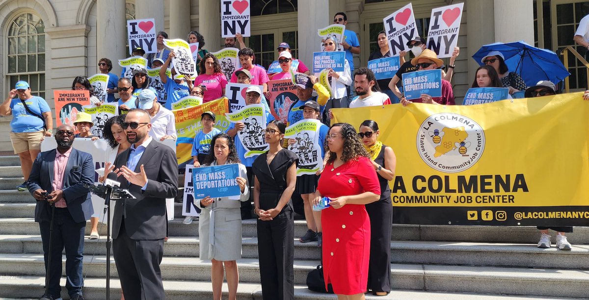 La Colmena 🐝 aka The Beehive (@lacolmenanyc) on Twitter photo 🐝”When immigrants are under attack what do we do stand up fight back” — <a href="/thenyic/">New York Immigration Coalition (NYIC)</a> <a href="/HeyItsMurad/">Murad Awawdeh</a> 🐝”When immigrants are under attack what do we do stand up fight back” — <a href="/thenyic/">New York Immigration Coalition (NYIC)</a> <a href="/HeyItsMurad/">Murad Awawdeh</a>