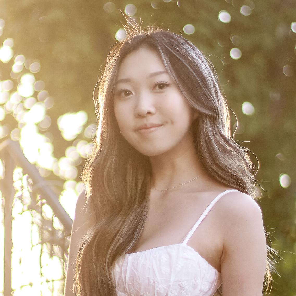 StanfordBrain's tweet image. Meet Joie Kim, a 2025 NeURO Fellow!
This summer in the Wagner Lab, she's investigating how spatial context influences memory and how this process evolves with age and cognitive decline. Joie aspires to become a pediatric neurologist and apply research insights to clinical care.