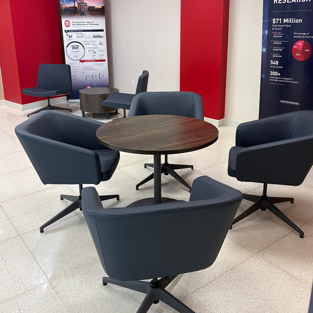 🤩😍👀This was such a fun project to work on.  
If you have a specific style of chair you are needing or a certain color or upholstery-- We have you covered!  
With access to so many brands, we can definitely find exactly what you need!