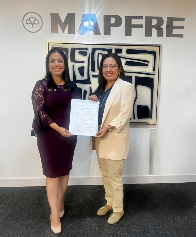 🚀 AICAD y <a href="/MAPFRE_EC/">MAPFRE Ecuador</a>  firman alianza estratégica para potenciar a sus profesionales.

Beneficios clave:

✅50% Dto. en Maestrías.
✅Becas completas en Máster y Diplomado IA.
✅Acceso a publicaciones.

📌 Sigue leyendo: aicad.es/aicad-y-mapfre…

#Ecuador #Quito #Guayaquil