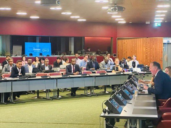 jamila_khadar's tweet image. 🆔 Somalia in the spotlight!
DG @AbdiwaliAbdulle presents Somalia’s progress in secure, inclusive digital ID systems at the 7th #OpenWallet Forum — advancing global trust and tech collaboration.
#Somalia #DigitalID #Innovation #TechForGood