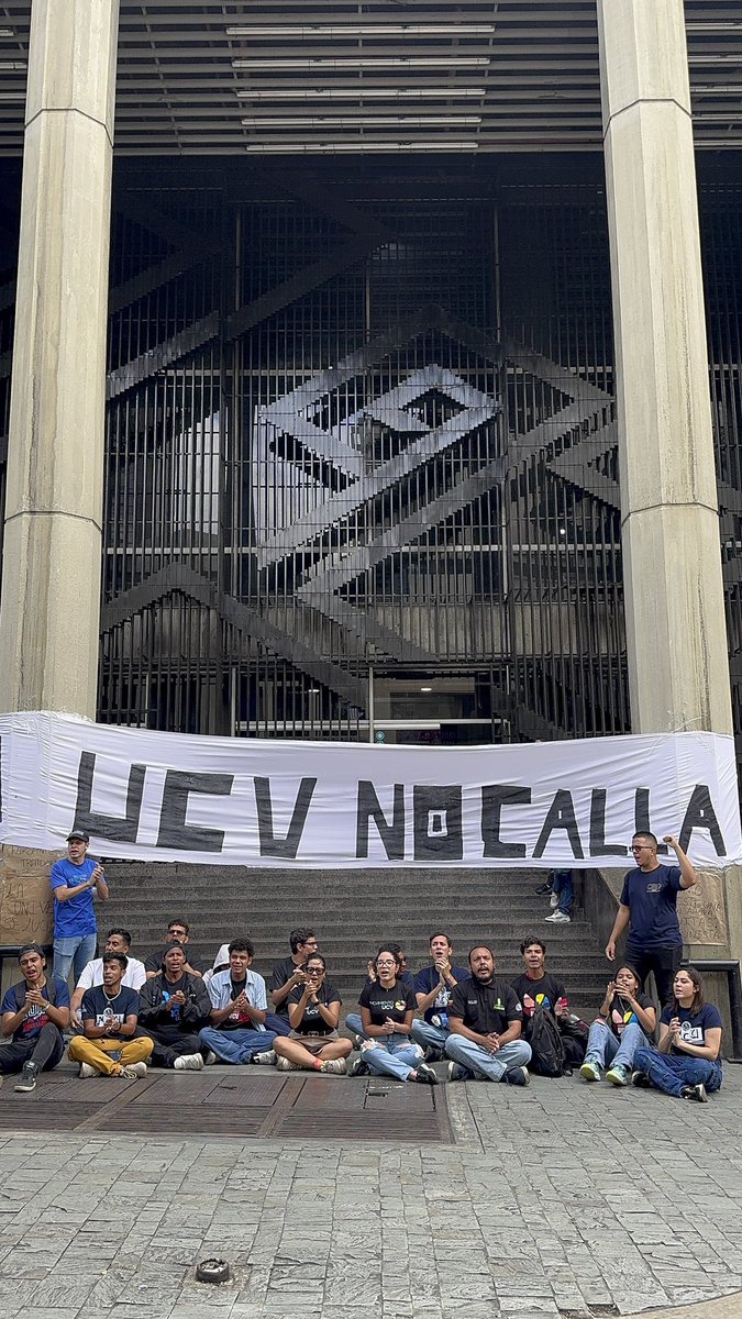 Hoy #30Jun Asistimos al <a href="/MPPEU_Ve/">MPPEU_Ve</a> a exigir que sea derogado la resolución del CNU en la cual se establece que la asignación de cupo será 100% de OPSU cuya decisión es una clara violación  a nuestra autonomía universitaria establecida en el Art. 109 de CRBV.