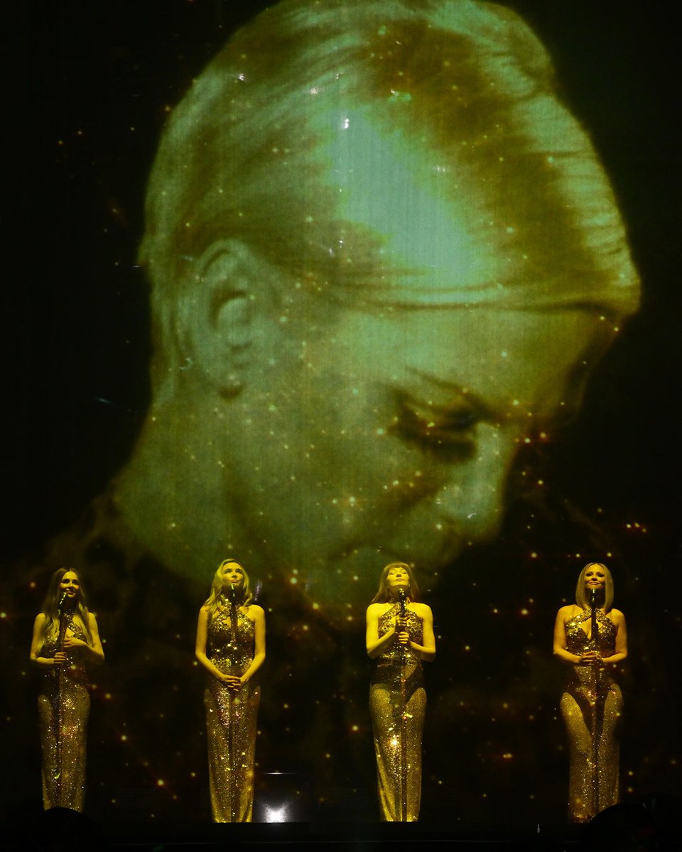 Girls Aloud tweet media