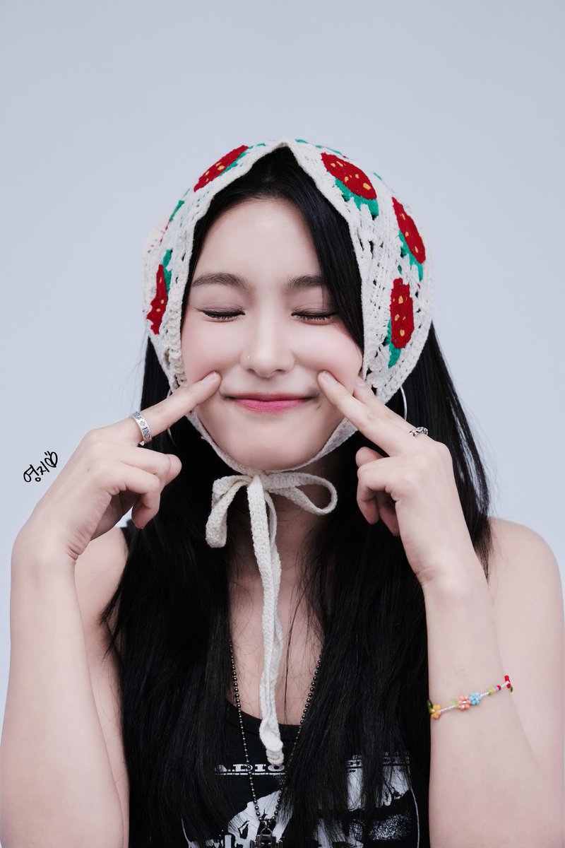 250529 보라쌀롱2 
🍓🥢
#보라 #보라쌀롱2