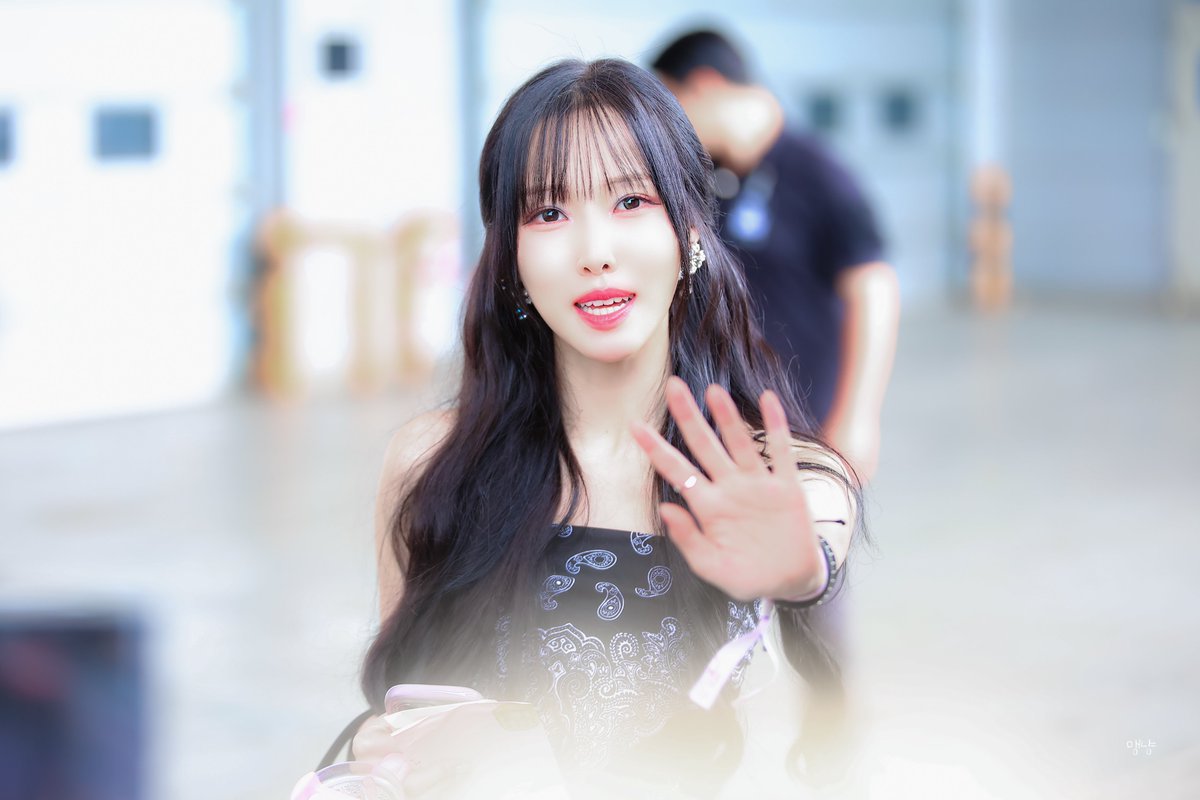 6_hwang_3's tweet photo. 250628 썸데이
#유주 #YUJU https://t.co/3NKZd0IkOg