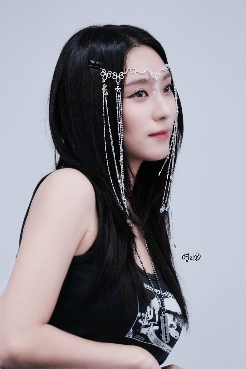 250529 보라쌀롱2 
공주야🥹🥺
#보라 #보라쌀롱2