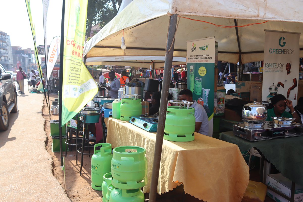 The “Clean Cooking Awareness Campaign” kicked off today at Nansana Central Market- Kumastore.
The week long campaign will include:
(1) A workshop at Nansana Municipal Council on 2nd July.
(2) Showcasing of clean cooking technologies like electric pressure cookers, solar stoves,