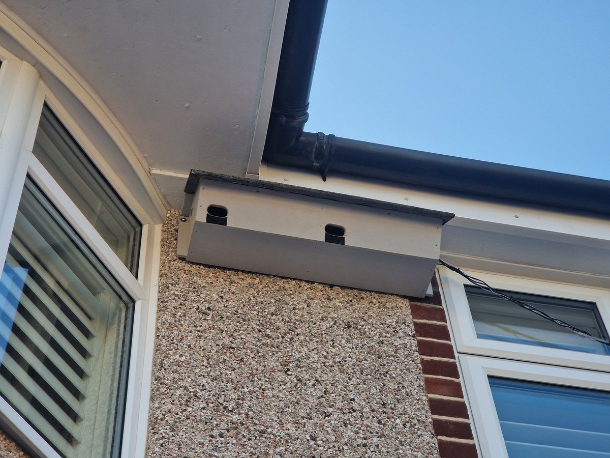 This weather is highlighting the positioning of ur future Swift  boxes. Make sure if @ all possible that they don't get direct sunlight all day long and if u can't help it esp not afternoon sun. Mine only has sunlight on it until 08:30ish then not for the rest of the entire day.