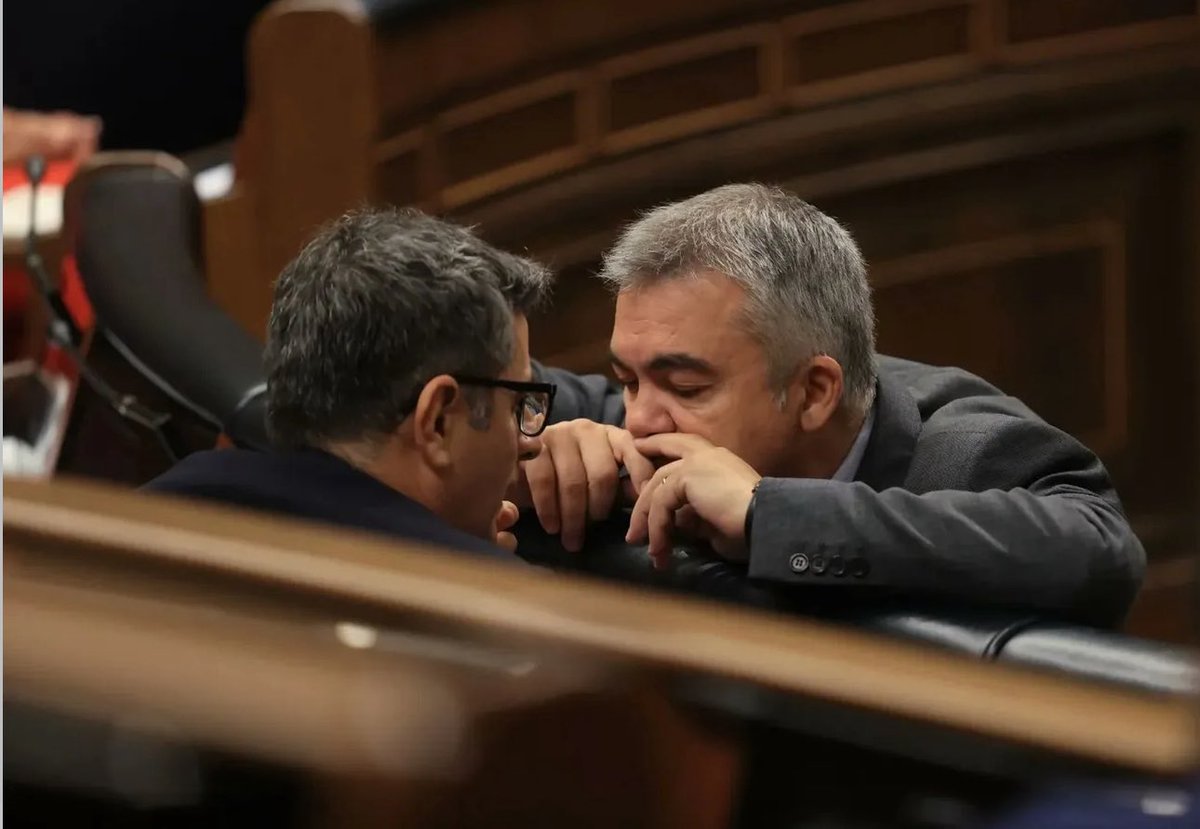 tconstantinop's tweet photo. "Venga Mortadelo, remata de una puñetera vez la ley Bolaños para que cuando vayamos todos palante, esté aprobada y así la fiscalía del PSOE tenga el control de los casos judiciales" https://t.co/X8UYT1aozP