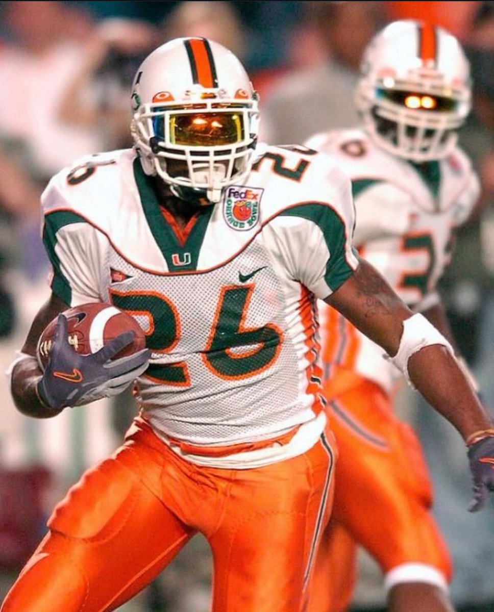 shanks2cold's tweet image. #AGTG I am extremely blessed to earn an offer from The University of Miami!!! @Coach_Merritt @StevenNecuze11 @coach_cristobal @CoachDawson_UM @Kevin_Beard9 @StevenSchrum @CoachLarned @CoachPeters7
@KinkaidAthletic @samspiegs @MikeRoach247 @ChadSimmons_ @adamgorney @SWiltfong_…