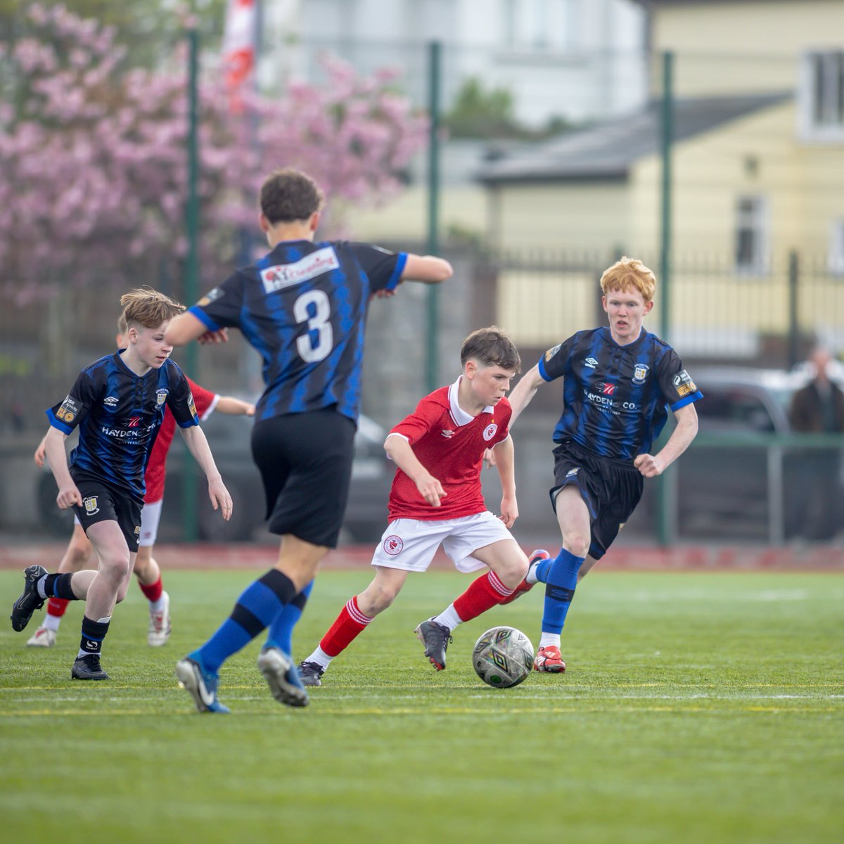 SligoRoversAcad's tweet image. Men's Academy Results 🔴⚪
U14's: 3-0 Loss vs Derry
U15's: 4-1 Loss vs Drogheda
U17's: 4-2 Loss vs Drogheda
Goal Scorers 🌟
U15’s: Ryan Quinn
U17's: Chris Tarpey and Donnacha Malone
#Bitored | #Since1928