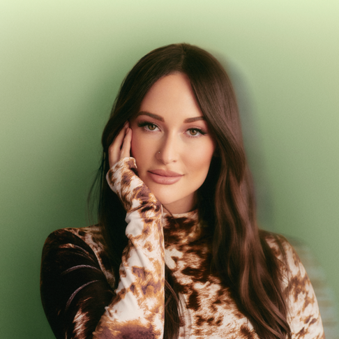 wecountrymusic's tweet photo. Female country artists with the most monthly listeners on Spotify

#1 Kacey Musgraves — 16.3M
#2 Dolly Parton — 16.3M
#3 Shania Twain — 15.6M
#4 Dasha — 14.7M https://t.co/82e4exeENs