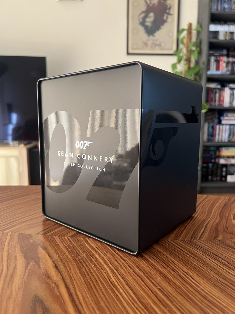 calvindyson's tweet image. It finally arrived! Now to experience the majesty of Sean Connery’s exceptionally hairy chest in glorious 4K