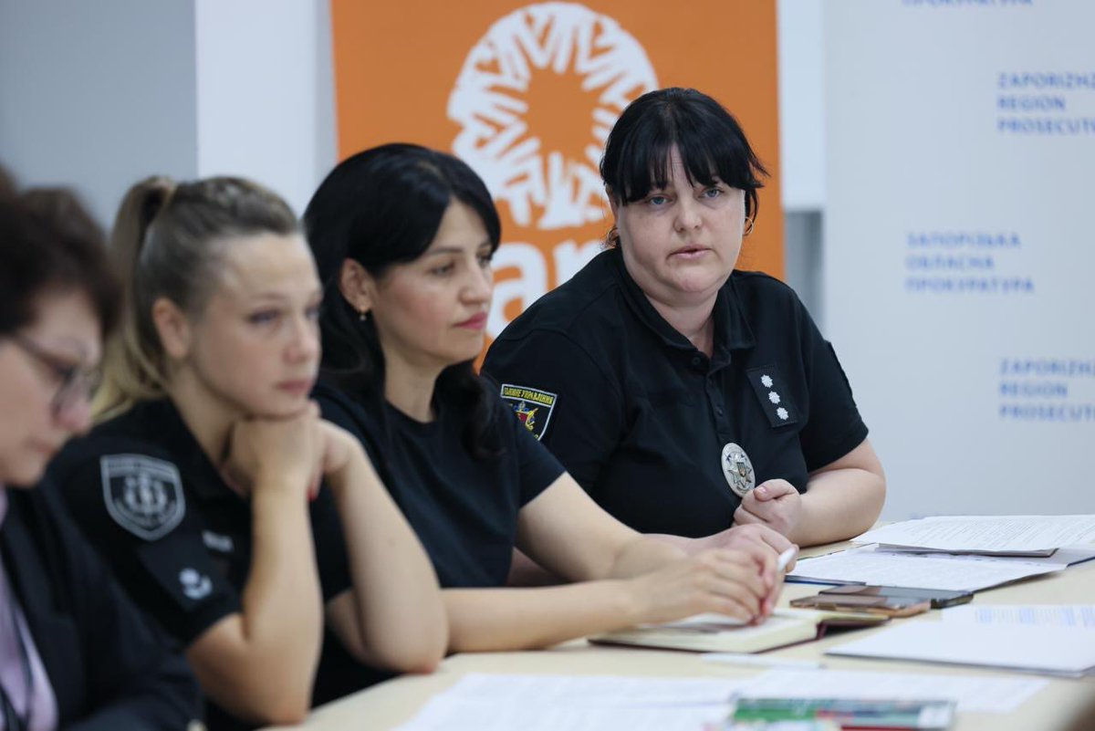 ProstirZp's tweet photo. In partnership with @CAREUkraineResp @GermanyinUA we held a roundtable discussion with heads of @Police_ZP @prok_zp, state and municipal agencies in Zaporizhzhia 🇺🇦. The GBV responce and protection of children and adolescents from involvement in criminal activity was discussed. https://t.co/v5RFSq5hxY