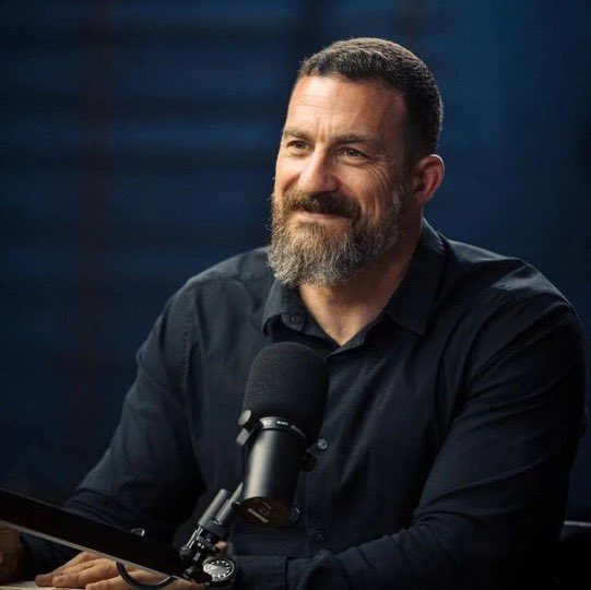 🔸 La L-Teanina es el truco más subestimado para la ansiedad, el estrés y el sueño.

Calma tu mente sin provocar somnolencia, mejora tu enfoque y te ayuda a dormir más rápido.

Incluso referentes como Tim Ferriss y Andrew Huberman la usan para tener claridad mental.

Aquí te