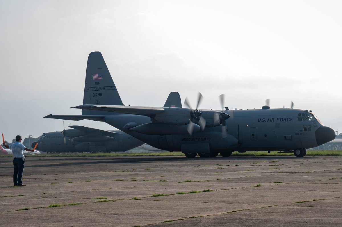 Missouri_NG's tweet image. Airmen from the @139AW recently completed support of CENTAM GUARDIAN 2025—hosted by @Southcom & Guatemala’s Ministry of Defense.
✅ Delivered 13K+ lbs of ammo, 5K lbs of food
✅ Supported Navy Special Boat Team 22
✅ Enabled medevac training across 3 nations
#MoGuard
