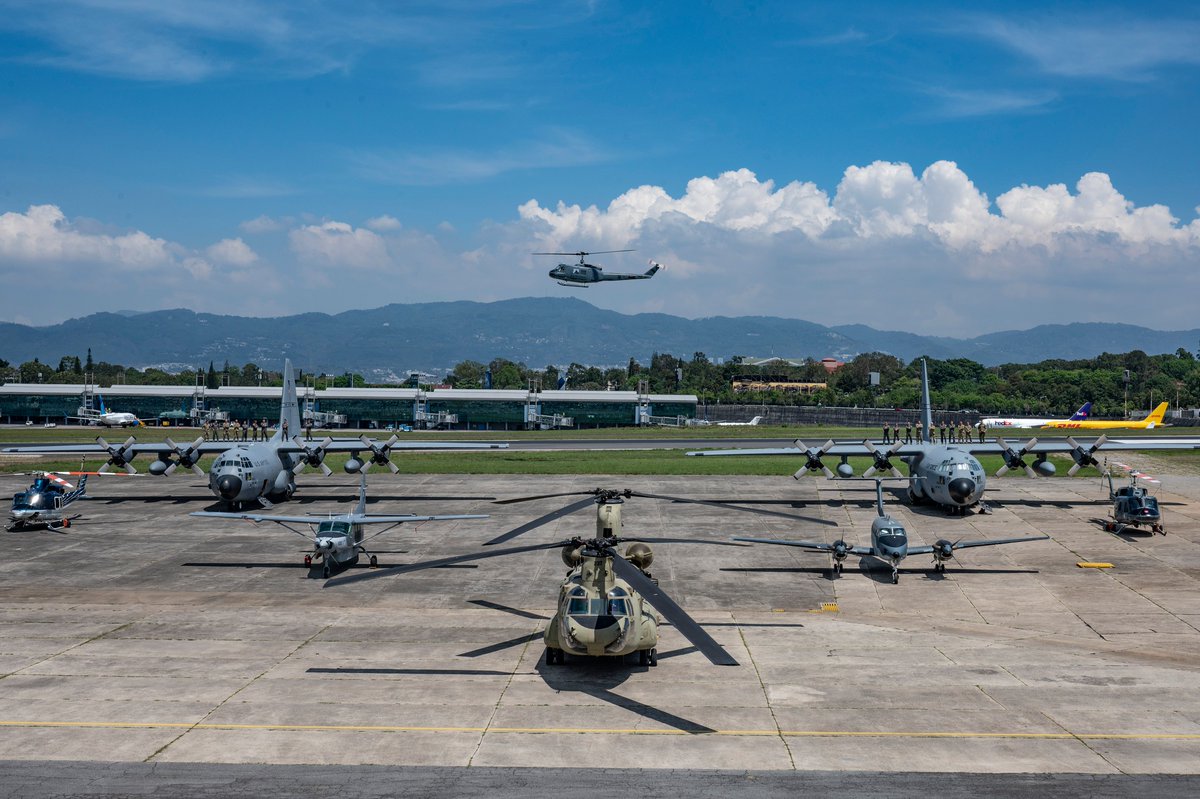 Missouri_NG's tweet image. Airmen from the @139AW recently completed support of CENTAM GUARDIAN 2025—hosted by @Southcom & Guatemala’s Ministry of Defense.
✅ Delivered 13K+ lbs of ammo, 5K lbs of food
✅ Supported Navy Special Boat Team 22
✅ Enabled medevac training across 3 nations
#MoGuard