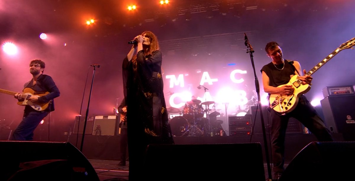 FATMFanClub's tweet image. Florence + the Machine joined the Maccabees on-stage at @glastonbury 2025 (Park Stage) last night!

Here are some photos/screengrabs from the moment ✨