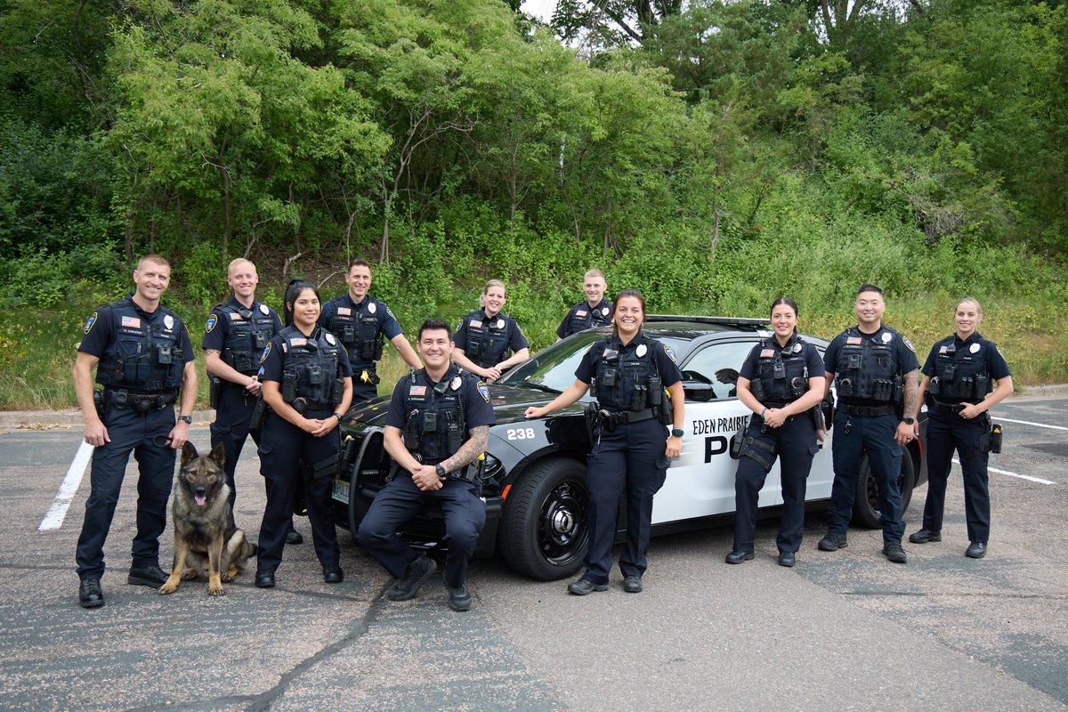 EdenPrairiePD's tweet image. We're Hiring for Police Officer!
The EPPD is in the process of recruiting for the position of police officer. Applications are on July 14.
recruiting.ultipro.com/cit1020/JobBoa…