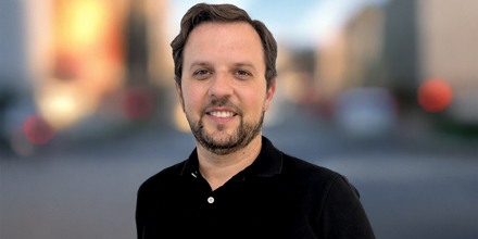 ValenciaJobs's tweet image. The @ValenciaCollege #FacultyHighlight, Ian Dreilinger, Professor of English for Academic Purposes, integrates #AI into his #teaching &amp;amp; leads initiatives to equip #Pumas with the skills needed to succeed in an AI-driven world. 

Read more: bit.ly/44gA49u