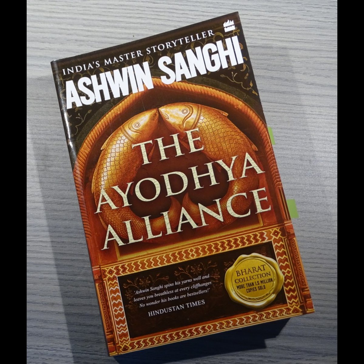 #TheAyodhyaAlliance by <a href="/ashwinsanghi/">Ashwin Sanghi</a> shows that while we might be separated by borders and languages, our cultures are more similar than dissimilar!

My review: bit.ly/3Goz2QO
<a href="/HarperCollinsIN/">HarperCollins</a> 

Book 28 #TBRChallenge <a href="/blogchatter/">Blogchatter®</a>