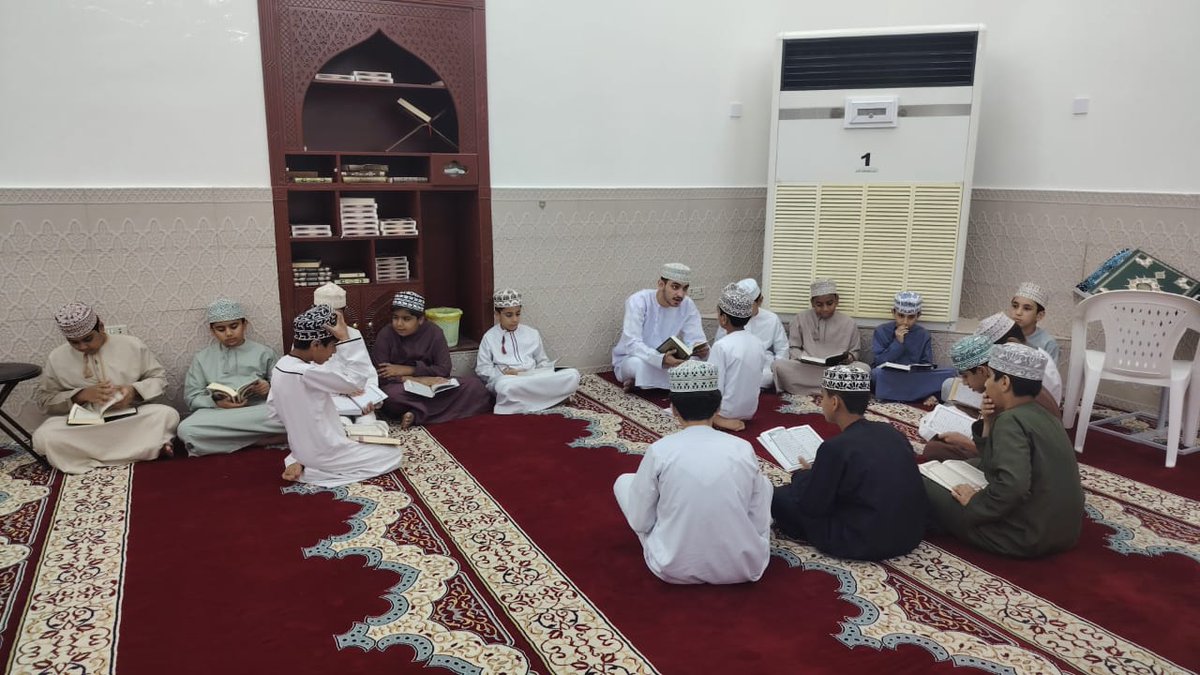 انطلقت بحمد الله اليوم دورة صيفنا مع القرآن، في 10 مساجد وجوامع ومدارس قرآن.

يبقى التسجيل مفتوحا إلى نهاية الأسبوع الحالي.