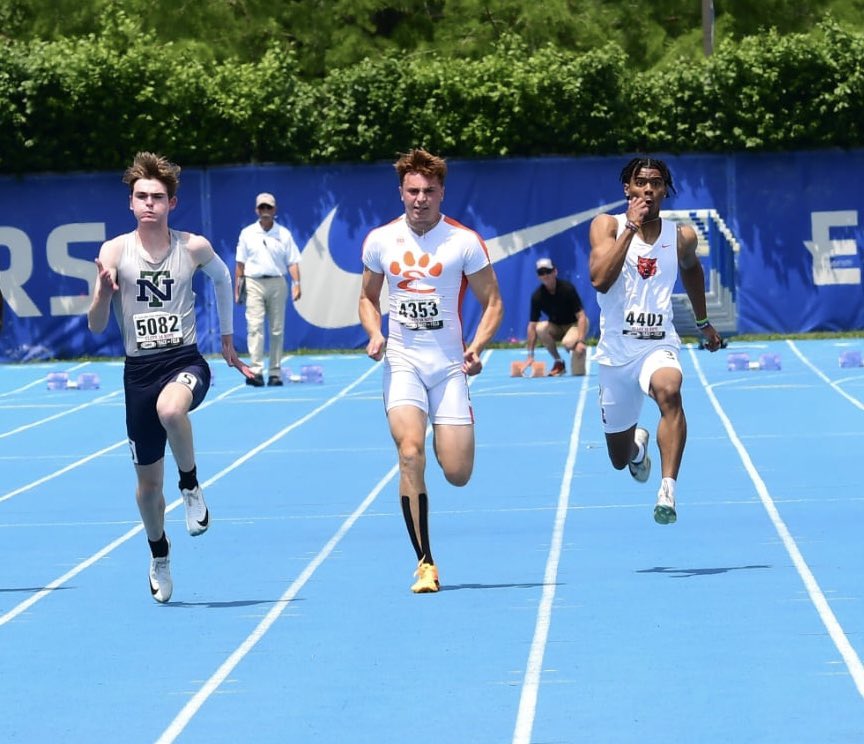 TrackEHS's tweet image. Congrats to Clayton Lakatos & Parker Owens on earning 2nd Team All-Metro honors in boys track & field.