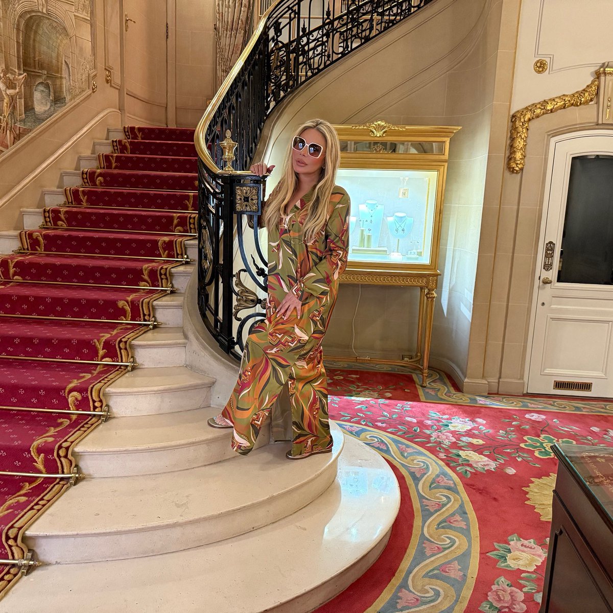 Adrienne Maloof tweet media