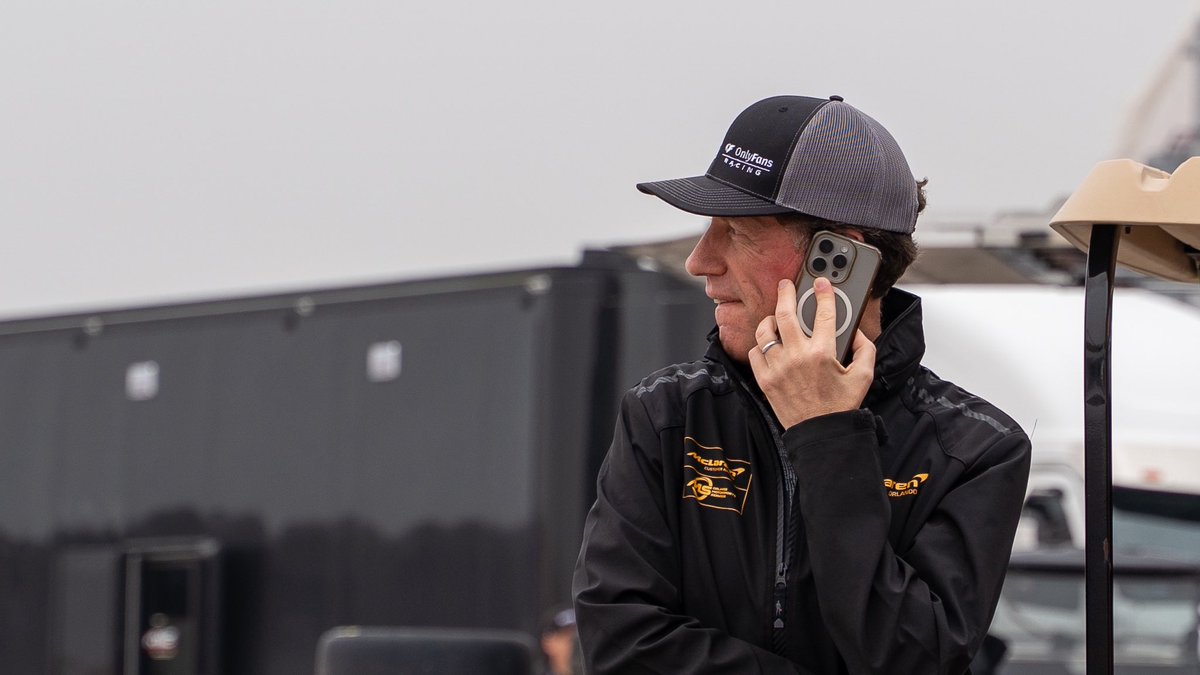 P1Groupe's tweet image. The race track is Calling! 📞 🏎️💨4️⃣3️⃣

@onlyfans 4️⃣3️⃣ will be back in action soon @VIRNow July 18-20th! 

#onlyfans #onlyfansracing #motorsports #racing #omsrace #mclaren #mclarenorlando #mclarencustomerracing 
#gt4 #p1groupe