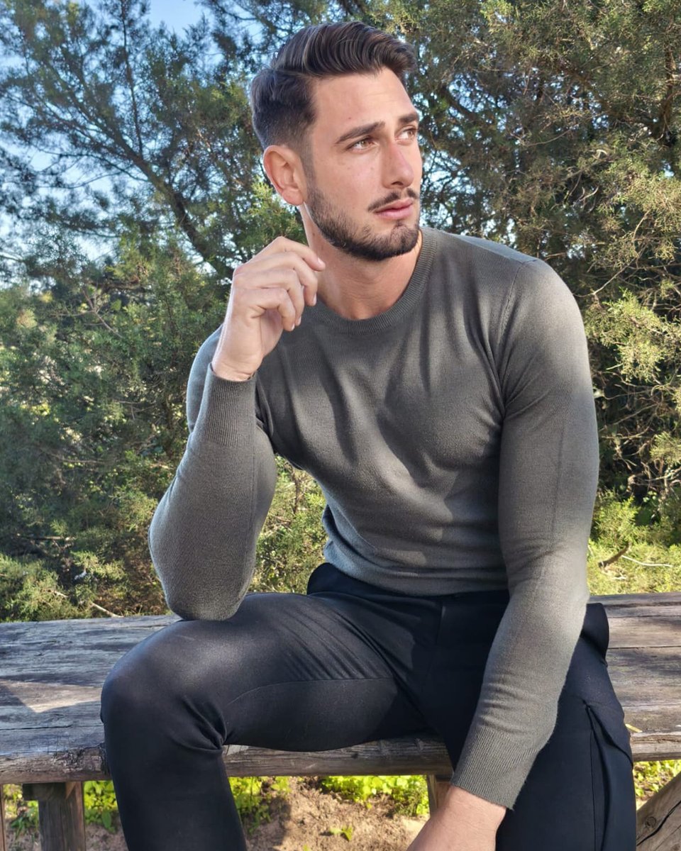 Modelo #DanielLopez
Foto #GabrielGonzalezSegura

#malemodel #photographer #men #menstyle #photoshoot