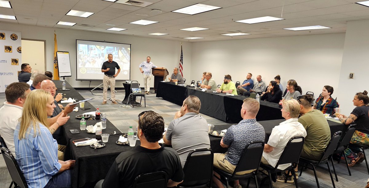 Last week, our General President, General Secretary-Treasurer, and other members of our General Executive Board traveled to District Council 21 for phase one of the Building Union Power - Member Engagement campaign.

Our leaders met with delegates, stewards, and activists in