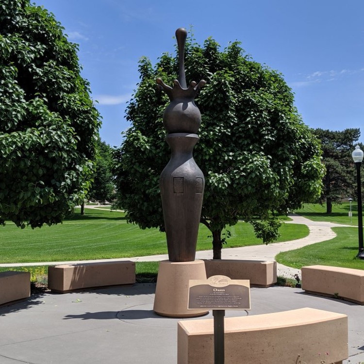 Come visit Anderson Plaza this summer! Every Tuesday evening in July, experience live performances, yard games, and time spent with friends and community during the Anderson Plaza Summer Performance Series!