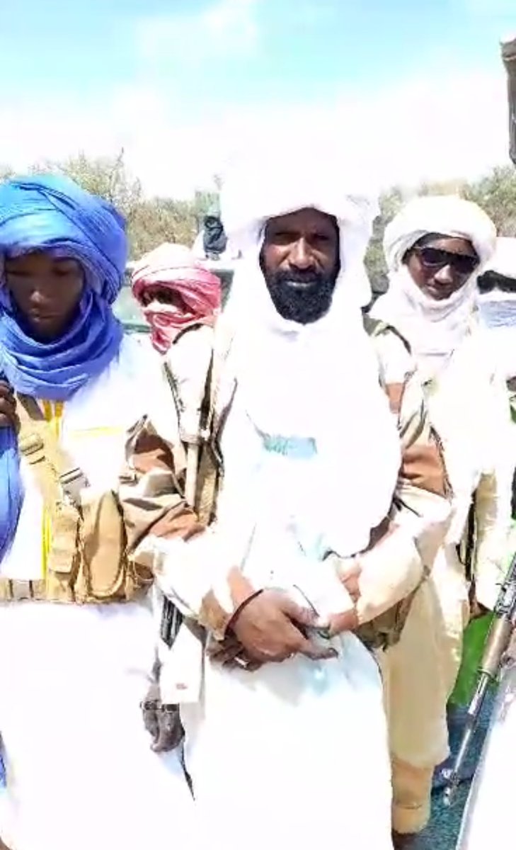 AzizMaigaNMP's tweet photo. Mali 🇲🇱 /Sécurité /: Heureusement que nous disposons des archives concernant #Oubel. Sans elles, certains l’auraient présenté comme un simple vendeur de beurre. Nous savons pourtant qu’au-delà d’être un terroriste sans scrupules, Oubel est aussi un voleur. https://t.co/oOLgeWne2j