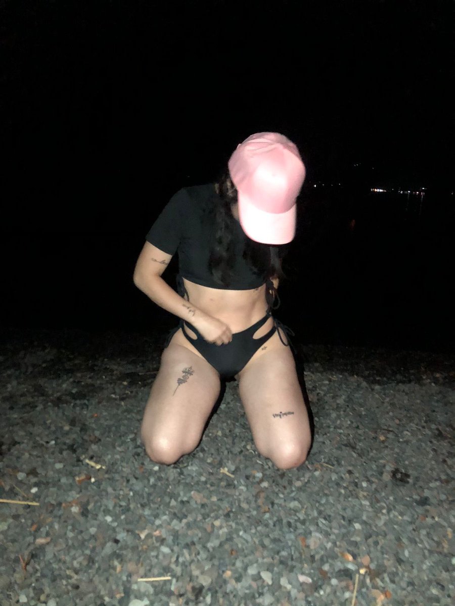 Cath64009Mella's tweet photo. La sección de fotos en la playa nocturna 🏖️🏝️#chile #sur #lican #playa #vibes https://t.co/ldLCcxT0rN